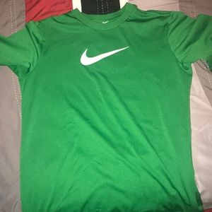 Kids Nike tee